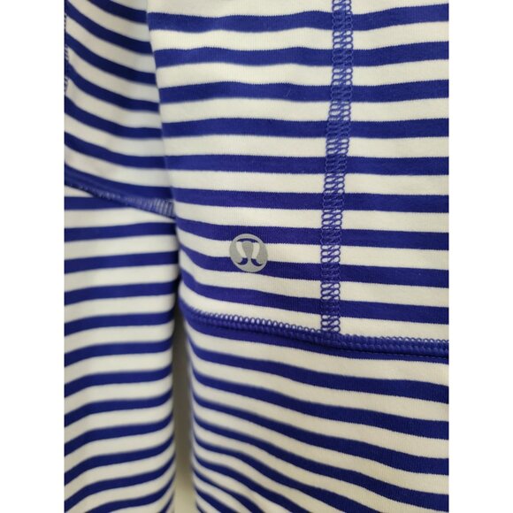 Lululemon IN STRIDE Jacket Blue & White Striped Full-Zip w/ Thumbholes Sz 8 - Picture 8 of 12